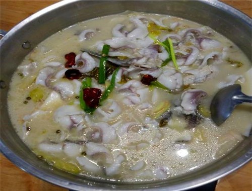 勤劳妹妹酸菜鱼